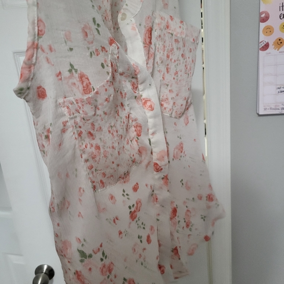 Rvca sheer button up tank with pink roses in two patterns size large - Picture 5 of 7